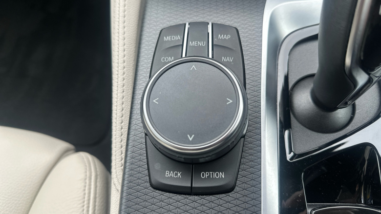 BMW 5 Series 520d MHT M Sport 5dr Step Auto [Tech Pack] Diesel Estate